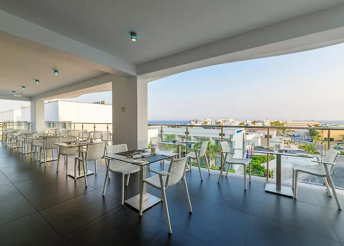 Tasia Maris Oasis Hotel 3*