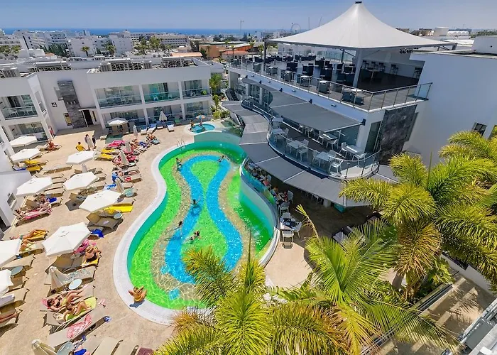 Tasia Maris Oasis 3*