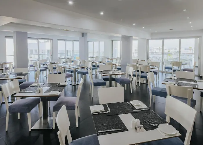 Tasia Maris Oasis Hotel