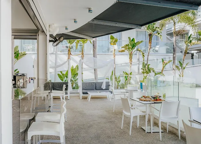 Tasia Maris Oasis Hotel 3*