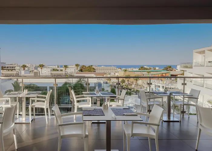 Hotel Tasia Maris Oasis