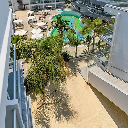 Tasia Maris Oasis מלון 3*