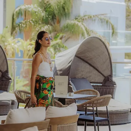 Tasia Maris Oasis 3* Agia Napa