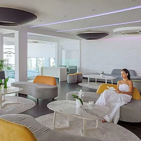 Tasia Maris Oasis מלון 3*