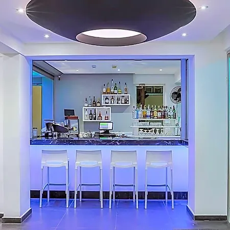 Tasia Maris Oasis מלון 3*