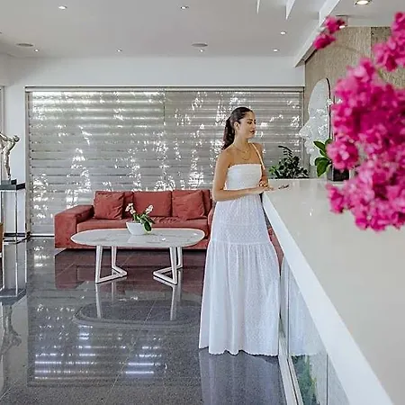 Tasia Maris Oasis 3* איה נאפה