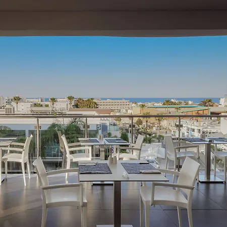 Tasia Maris Oasis 3*