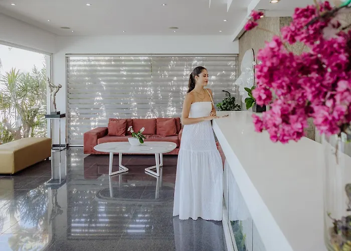 Hotell Tasia Maris Oasis