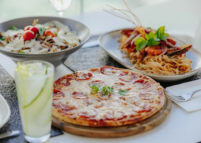 Hotell Tasia Maris Oasis 3*