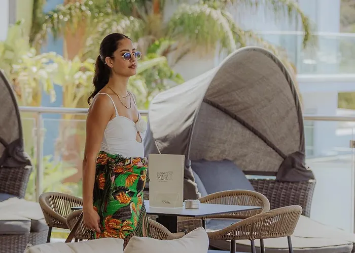 Tasia Maris Oasis 3* Ayía Nápa