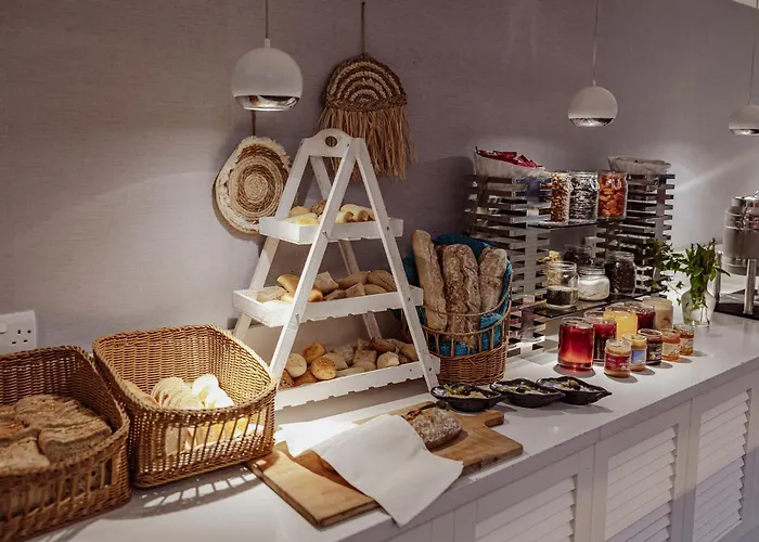 Hotell Tasia Maris Oasis 3*