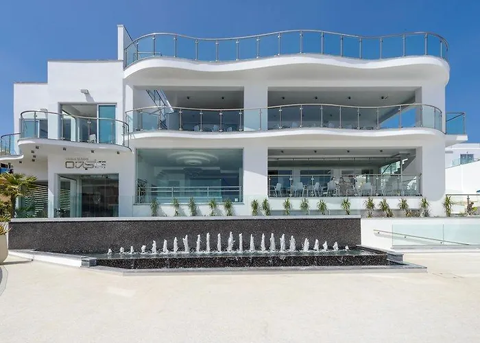 Hotell Tasia Maris Oasis 3*