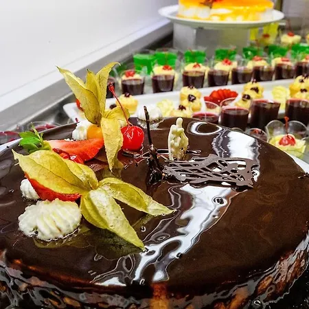 Tasia Maris Oasis Hotel Ajia Napa