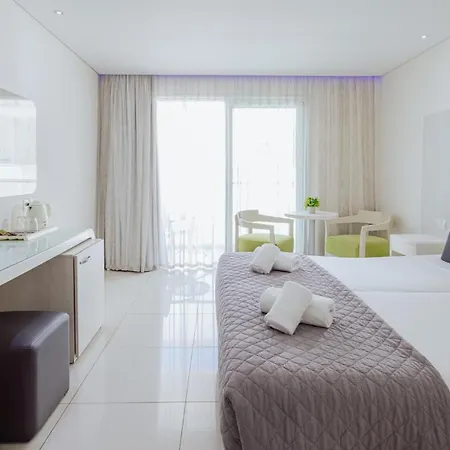 Tasia Maris Oasis 3* Ajia Napa