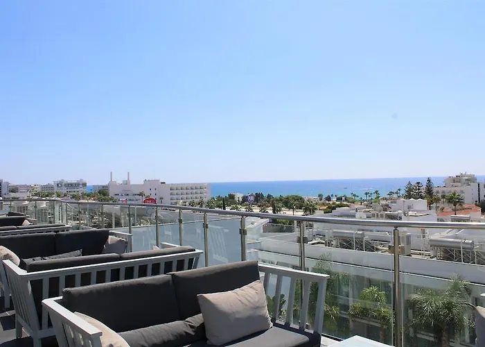 Tasia Maris Oasis Hotel 3*